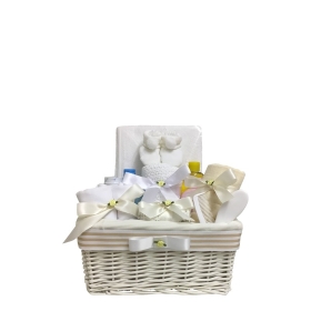 Pink   Snugly Bugly Baby Hamper